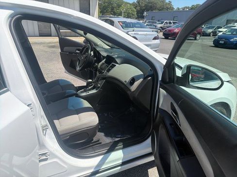 Used 2012 Chevrolet Cruze Eco FWD image 18