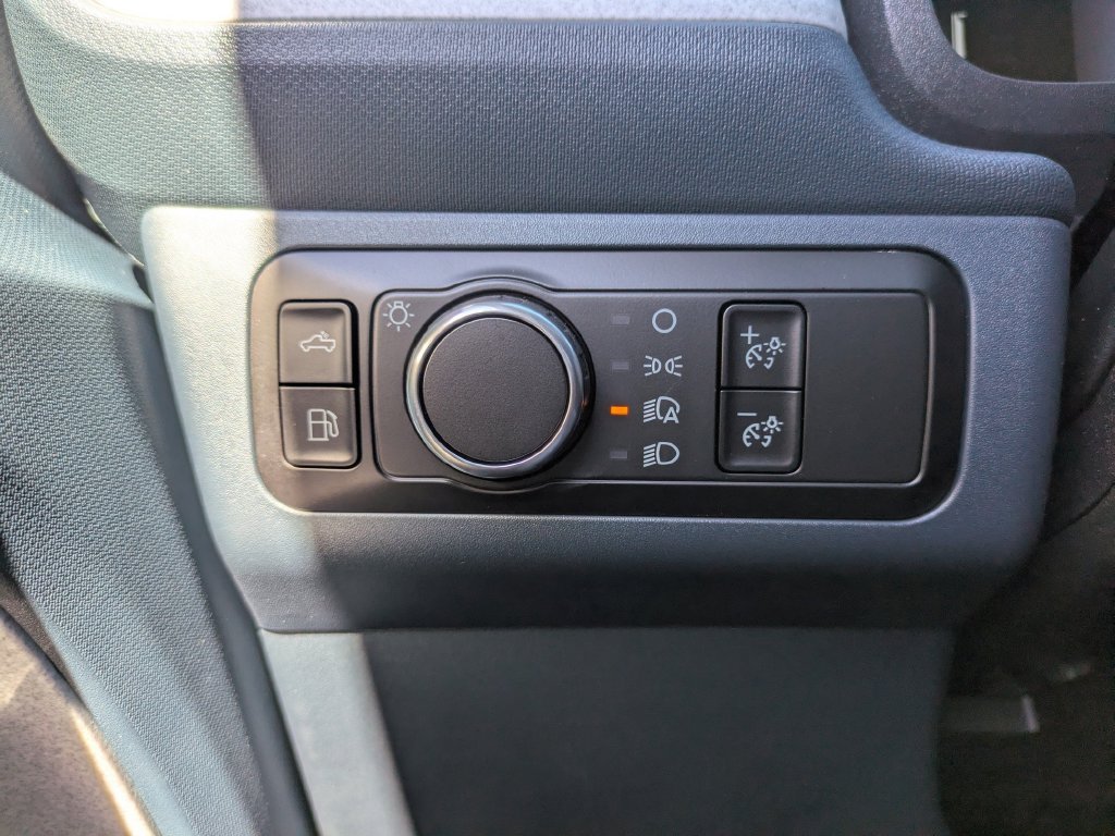 New 2026 Ford Maverick XLT w/ XLT Luxury Package FWD image 29