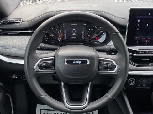 Used 2024 Jeep Compass Latitude AWD/4WD image 20