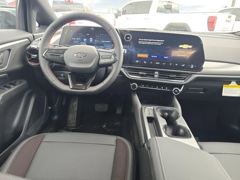 New 2026 Chevrolet Equinox EV RS FWD image 21
