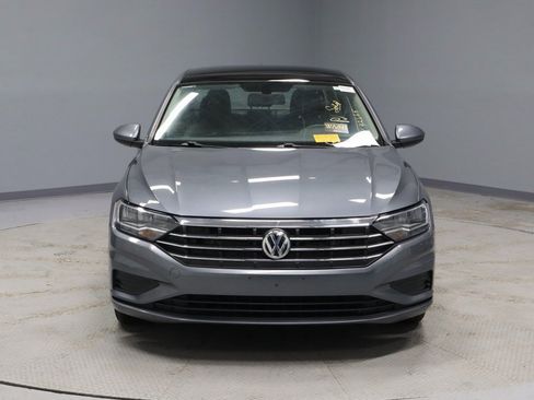 Used 2021 Volkswagen Jetta SE w/ SE Cold Weather Package image 5