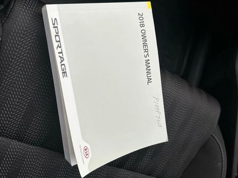 Used 2017 Kia Sportage LX image 30