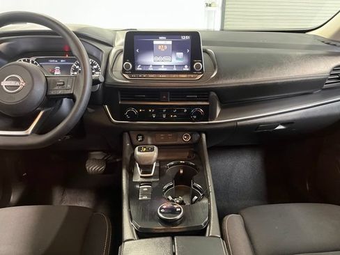 Used 2024 Nissan Rogue S AWD/4WD image 22