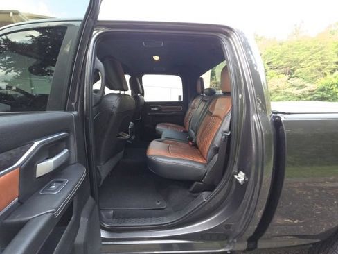 Used 2024 RAM 2500 Big Horn w/ Night Edition AWD/4WD image 32