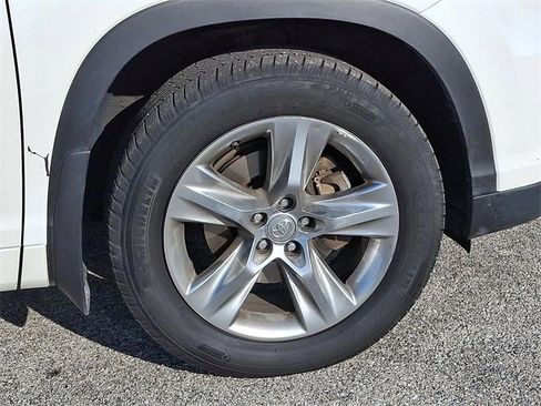 Used 2014 Toyota Highlander Limited image 12