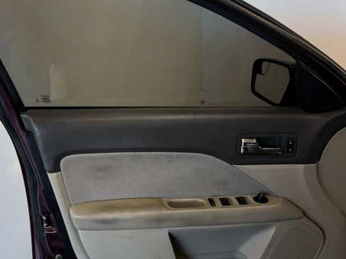 Used 2012 Ford Fusion SE image 11