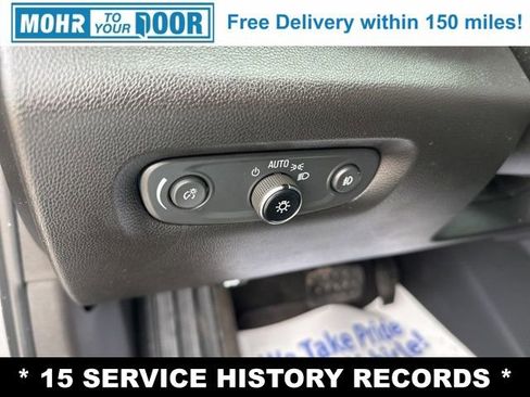 Used 2020 Chevrolet Traverse LT image 21