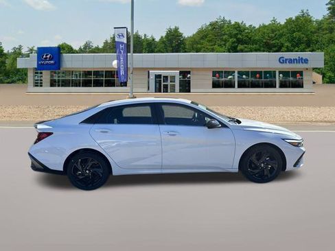 New 2026 Hyundai Elantra SEL Sport Premium FWD image 4