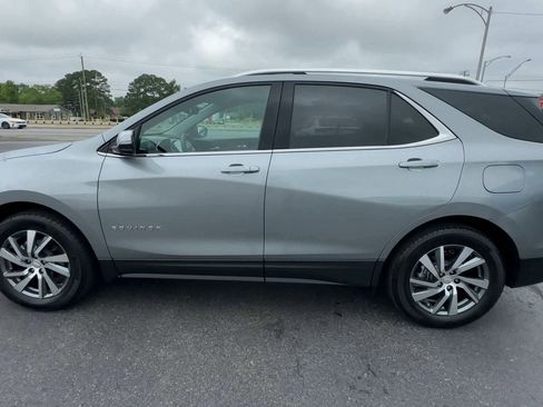 Used 2024 Chevrolet Equinox Premier AWD/4WD image 5