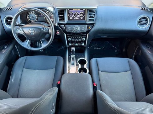 Used 2017 Nissan Pathfinder SV w/ Trailer Tow Package image 28