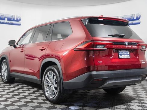 Used 2024 Toyota Grand Highlander Platinum image 4