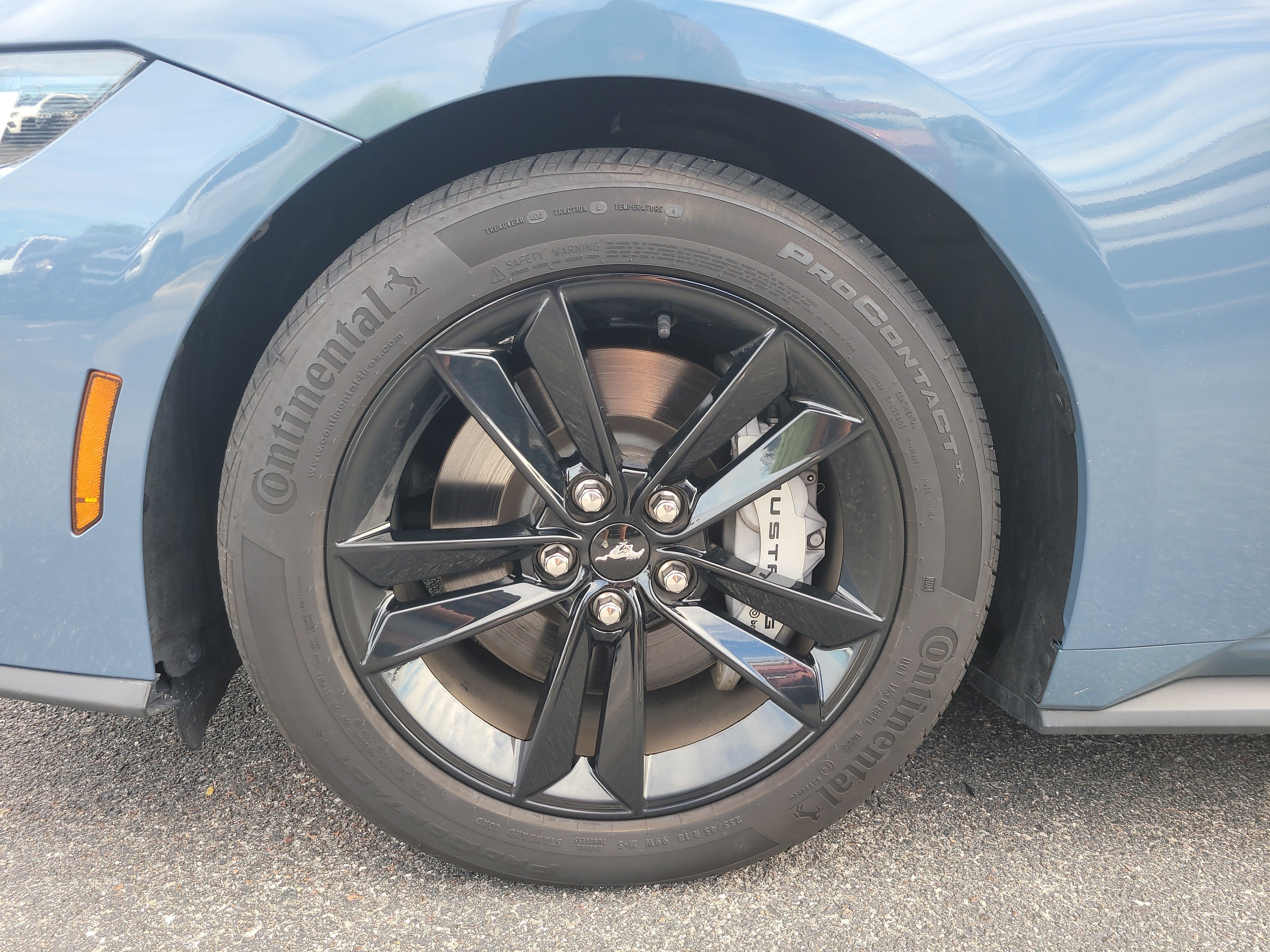 Used 2025 Ford Mustang GT RWD image 9