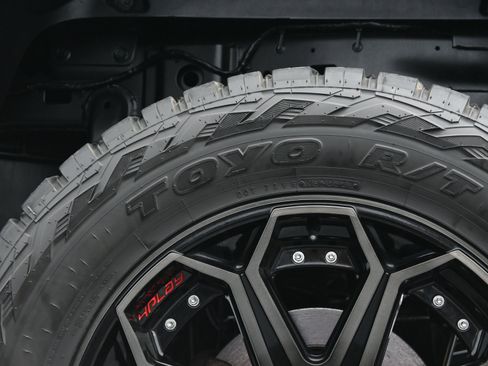 Used 2023 RAM 2500 Big Horn w/ Level B Equipment Group image 41