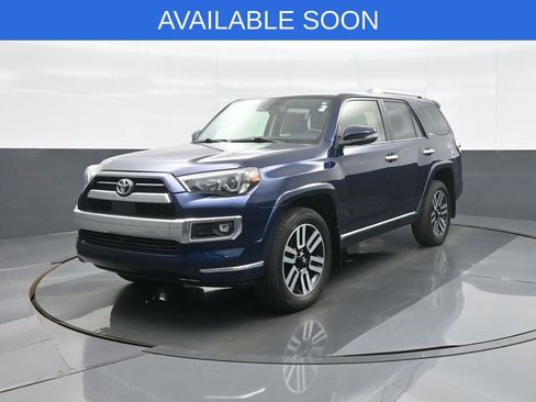 Used 2024 Toyota 4Runner Limited AWD/4WD image 3
