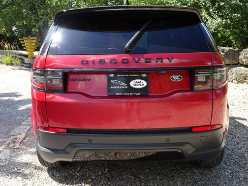Used 2023 Land Rover Discovery Sport SE image 9