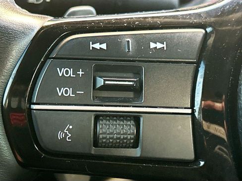 Used 2024 Honda Pilot Elite image 37