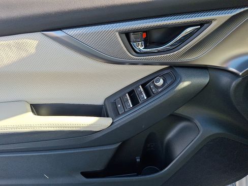 Used 2022 Subaru Impreza 2.0i Limited image 12