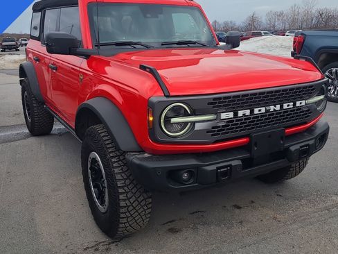 Used 2023 Ford Bronco Badlands w/ Sasquatch Package AWD/4WD image 1