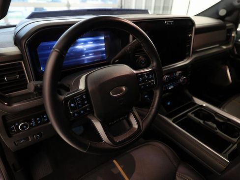 Used 2026 Ford F450 Platinum w/ FX4 Off-Road Package image 17