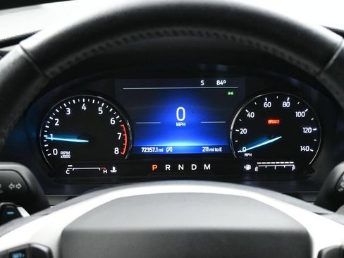 Used 2020 Ford Explorer XLT RWD image 9