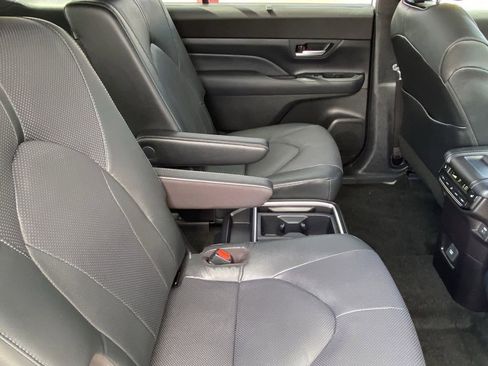 Certified 2026 Toyota Grand Highlander AWD Hybrid image 18