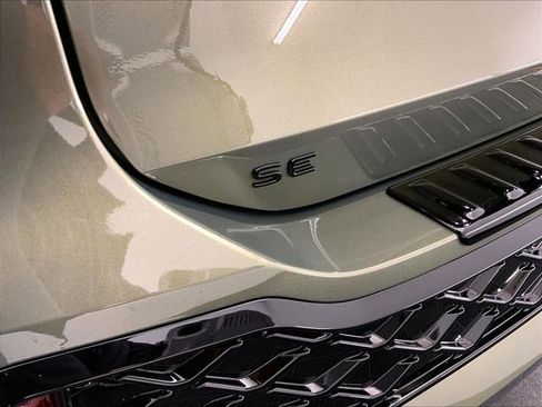 New 2026 Volkswagen Tiguan SE R-Line image 13