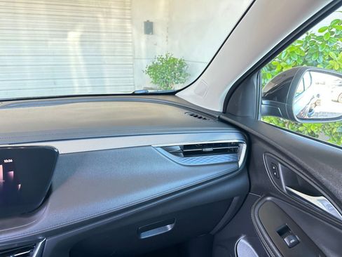 Used 2025 Buick Encore GX Preferred image 35