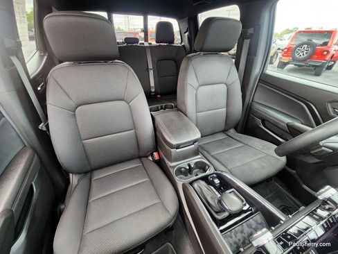 Used 2024 GMC Canyon Elevation w/ Convenience Package image 4