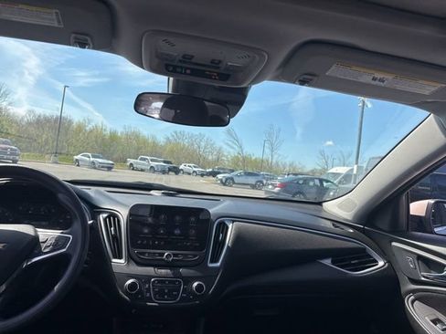 Used 2023 Chevrolet Malibu LT image 20