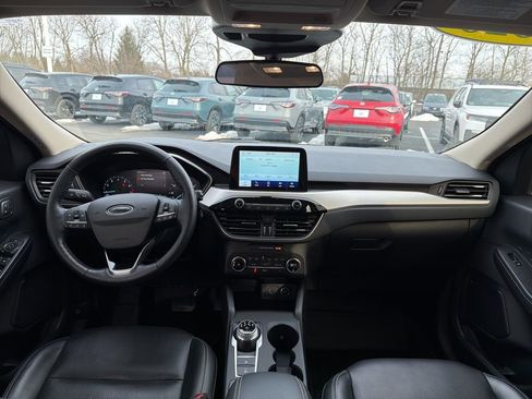 Used 2020 Ford Escape SEL image 10