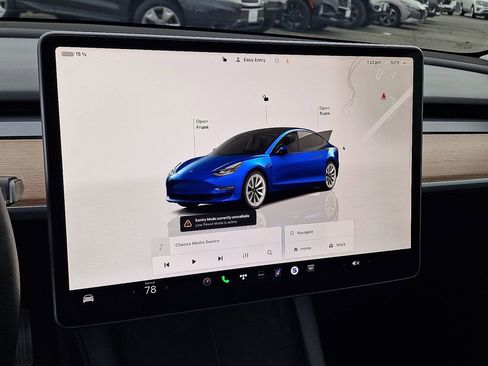 Used 2022 Tesla Model 3 image 3