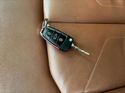 Used 2021 Audi Q3 2.0T Premium image 10