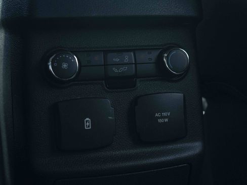 Used 2018 Ford Explorer Platinum AWD/4WD image 42