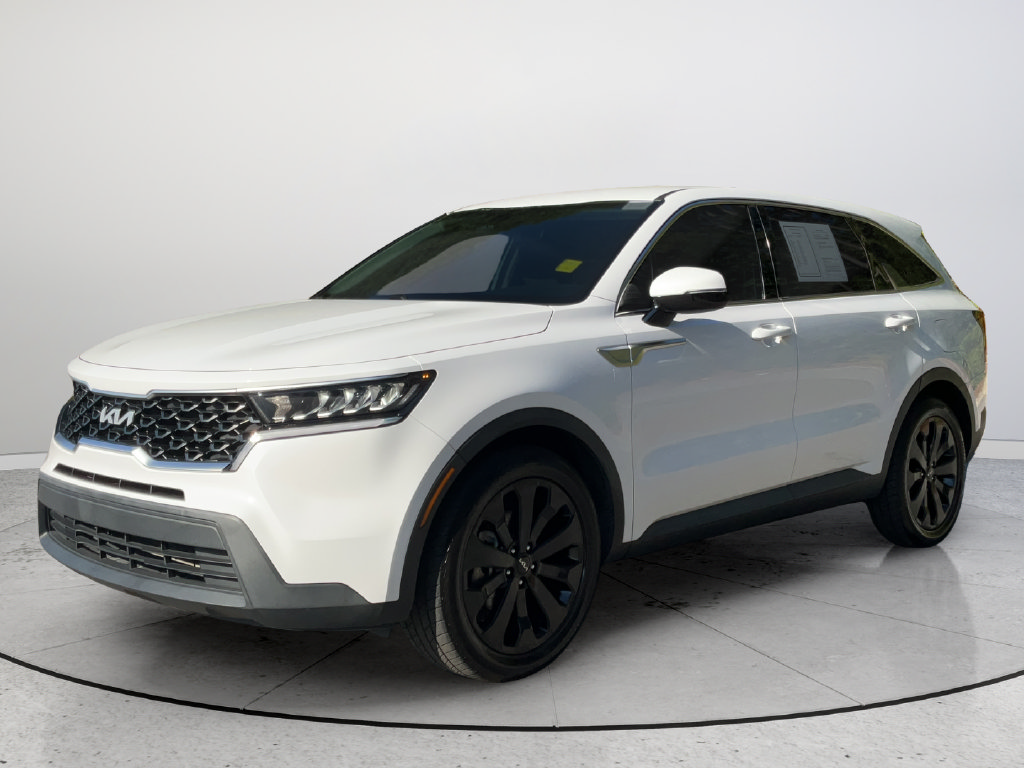 Used 2022 Kia Sorento LX FWD image 4