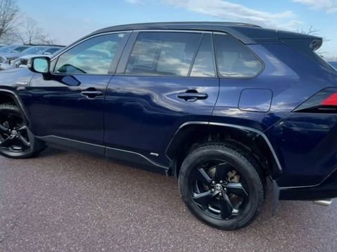 Used 2021 Toyota RAV4 XSE image 4