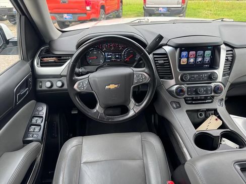 Used 2019 Chevrolet Suburban LT AWD/4WD image 14
