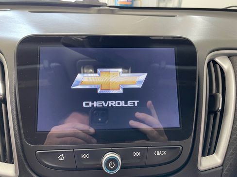 Used 2023 Chevrolet Malibu LT w/ Driver Confidence Package image 32