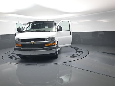 Certified 2024 Chevrolet Express 2500 w/ Driver Convenience Package image 21