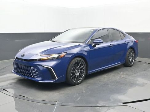 Used 2025 Toyota Camry XSE w/ Premium Plus Package image 8