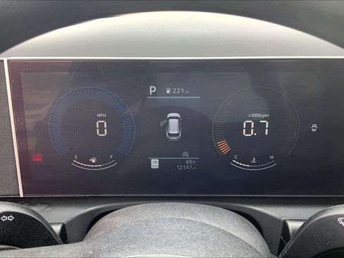 Used 2025 Hyundai Tucson SEL FWD image 26