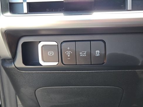 Used 2025 Hyundai Santa Fe SEL FWD image 21