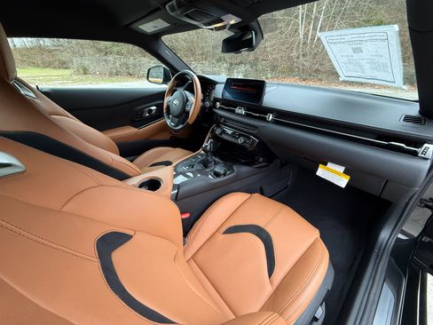 Used 2024 Toyota Supra Premium image 33