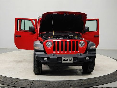 Used 2021 Jeep Wrangler Unlimited Sport image 10