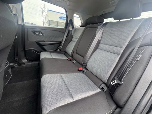 Used 2021 Nissan Rogue SV image 12