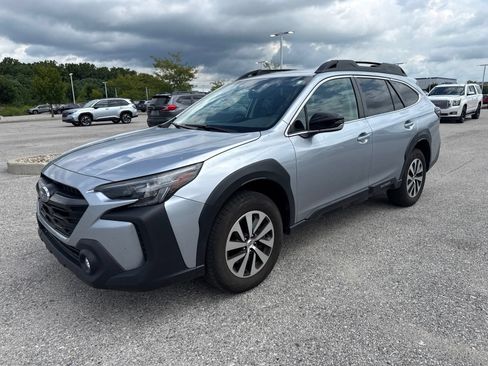 Certified 2024 Subaru Outback Premium AWD/4WD image 5