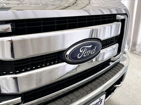 Used 2015 Ford F350 Lariat w/ Lariat Ultimate Package image 7