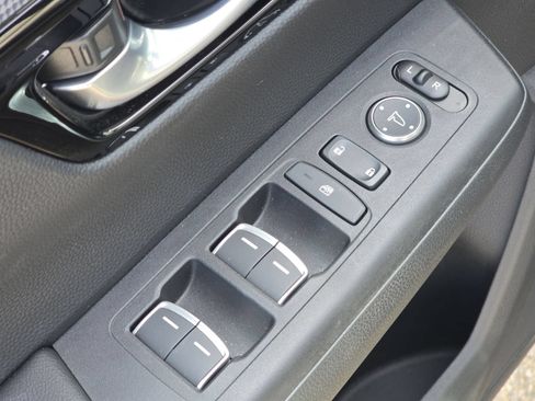 Used 2025 Honda CR-V Sport Touring image 28