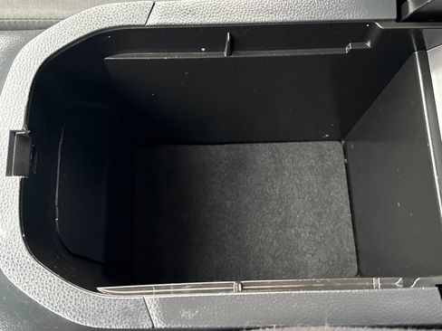 Used 2020 Toyota RAV4 LE image 30