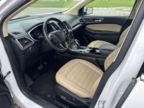 Used 2018 Ford Edge SEL w/ Equipment Group 201A AWD/4WD image 18