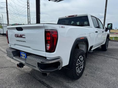 Used 2023 GMC Sierra 3500 Pro AWD/4WD image 2
